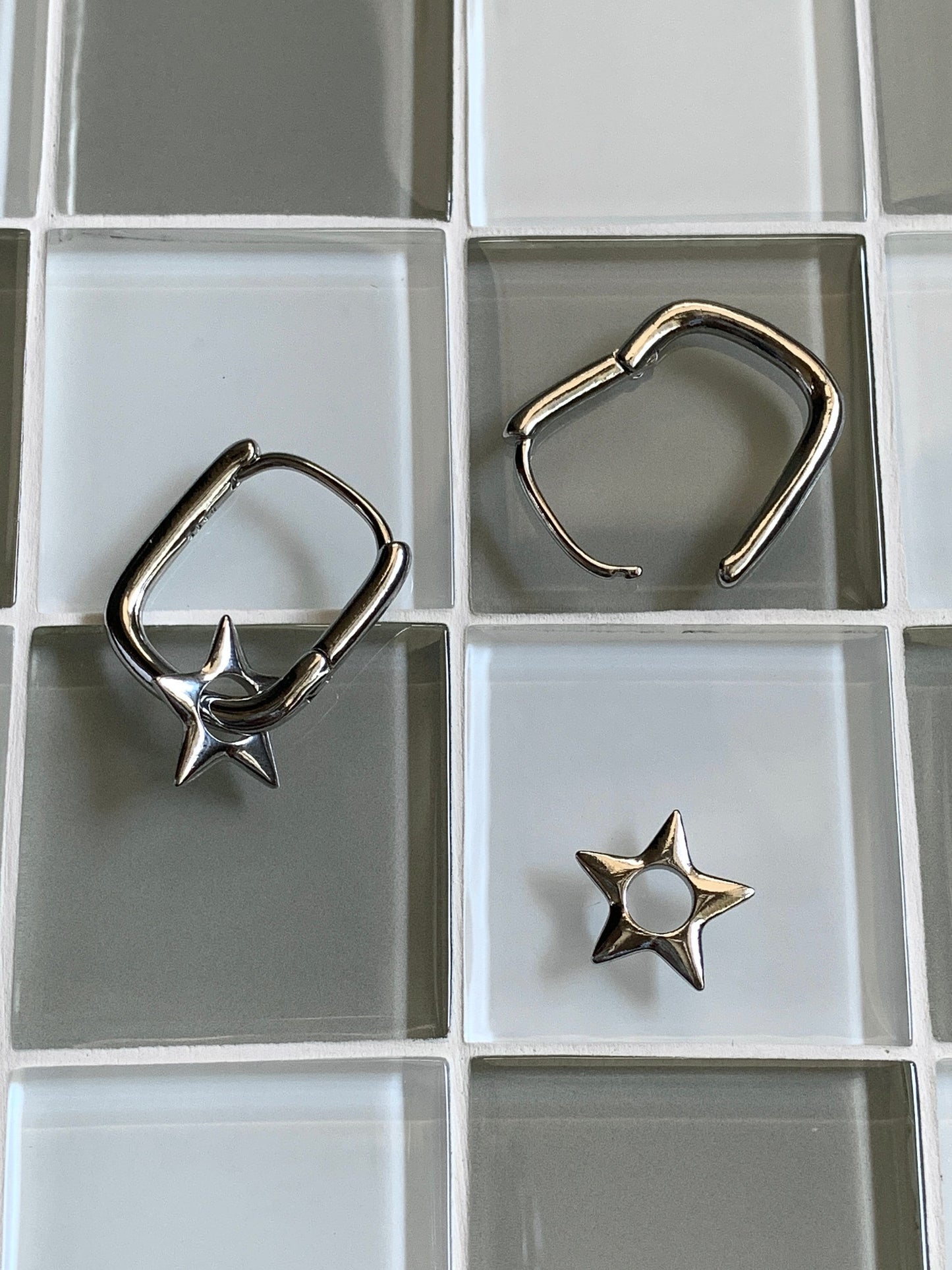 Y2K Star Hoops Punk Chunky Star Hoops Grunge Star Earrings Nana Anime Earrings Aesthetic Earrings Star Alt Jewelry Acubi Goth Cyber Hoops