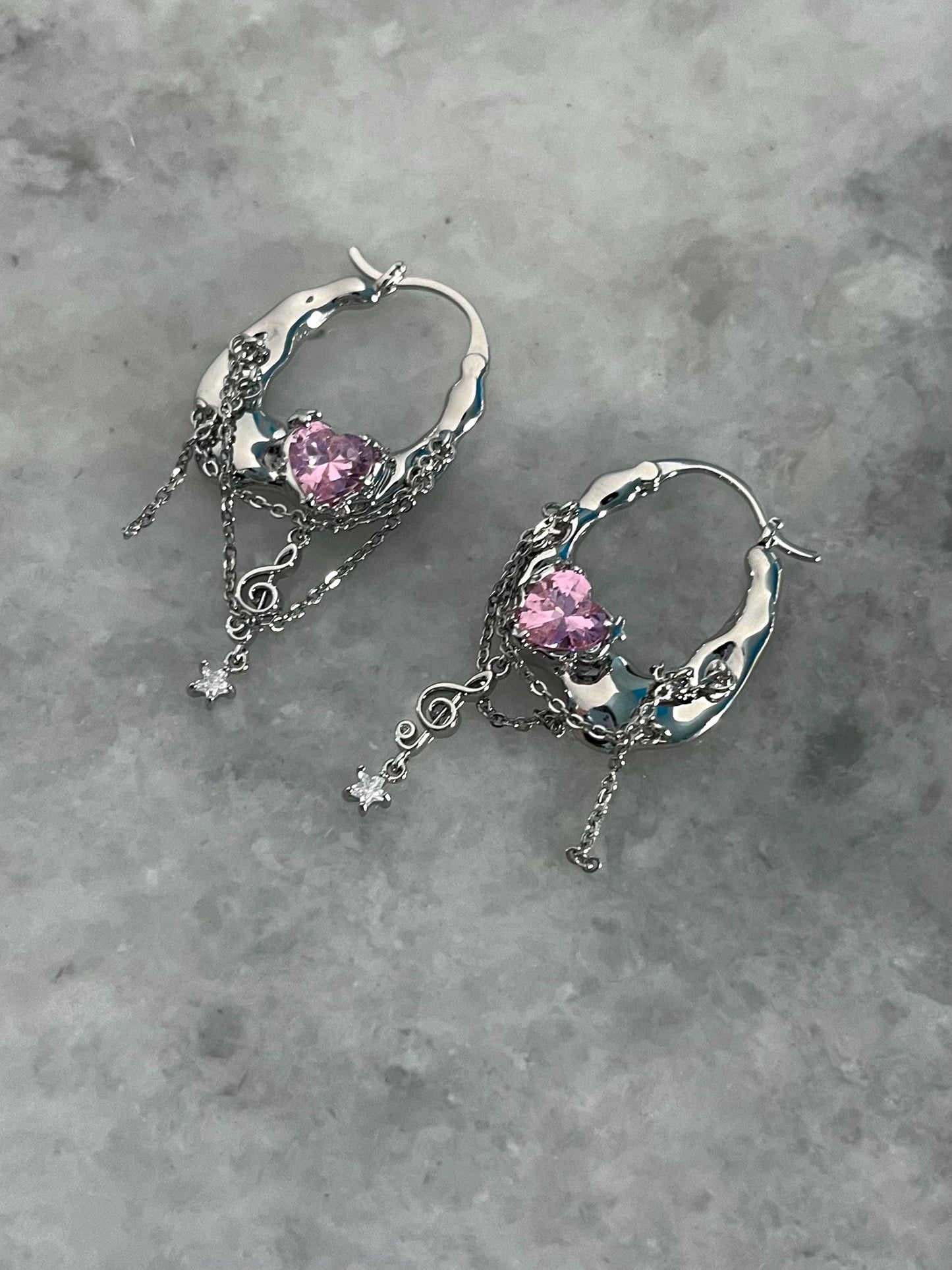 Y2K Grunge Earrings Shoujo Music Note Nana Punk Earrings Goth Hoop Earrings Gyaru Gal Cyber Himekaji Aesthetic Gift for Her Heisei Retro