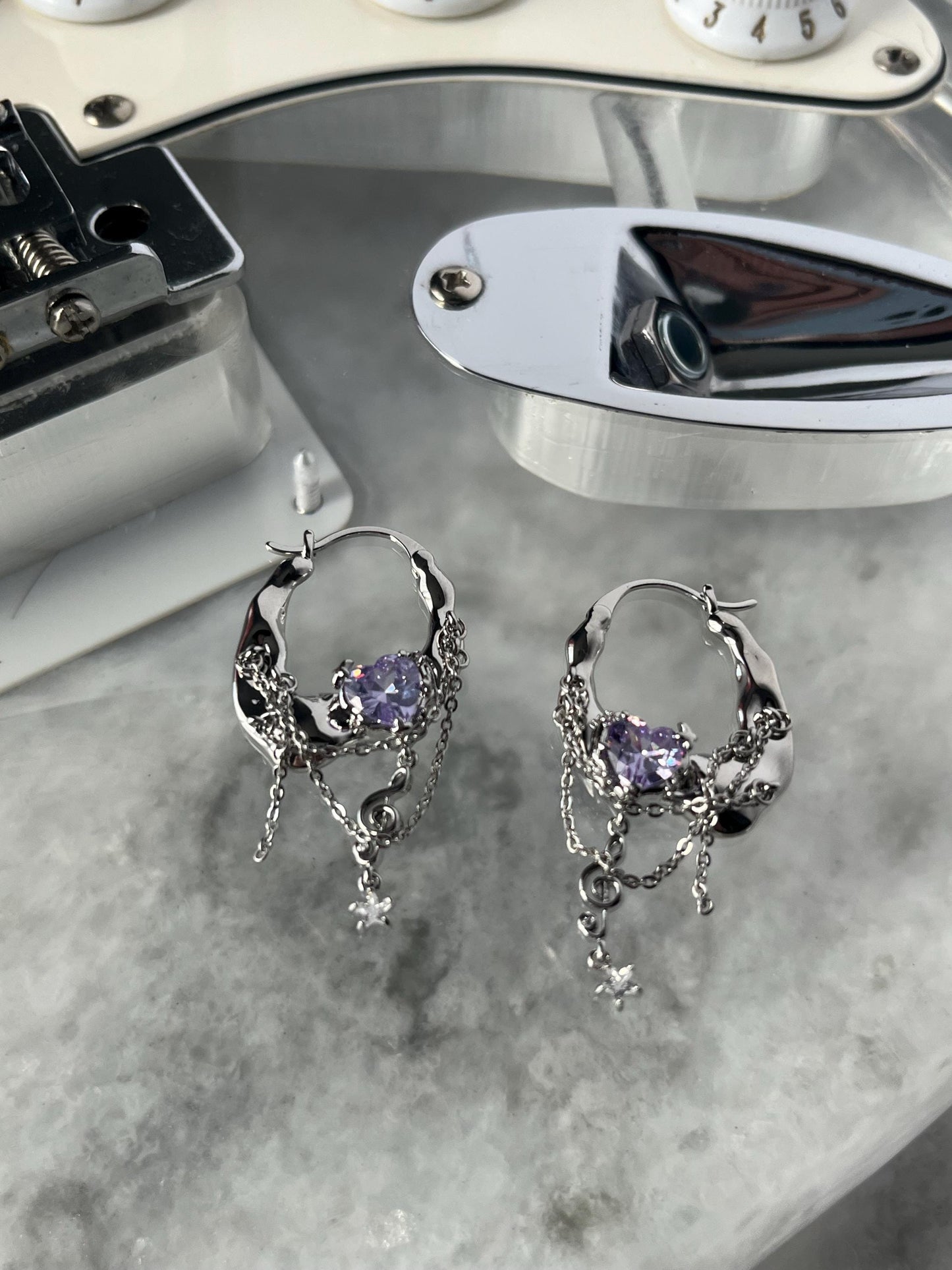 Y2K Grunge Earrings Shoujo Music Note Nana Punk Earrings Goth Hoop Earrings Gyaru Gal Cyber Himekaji Aesthetic Gift for Her Heisei Retro