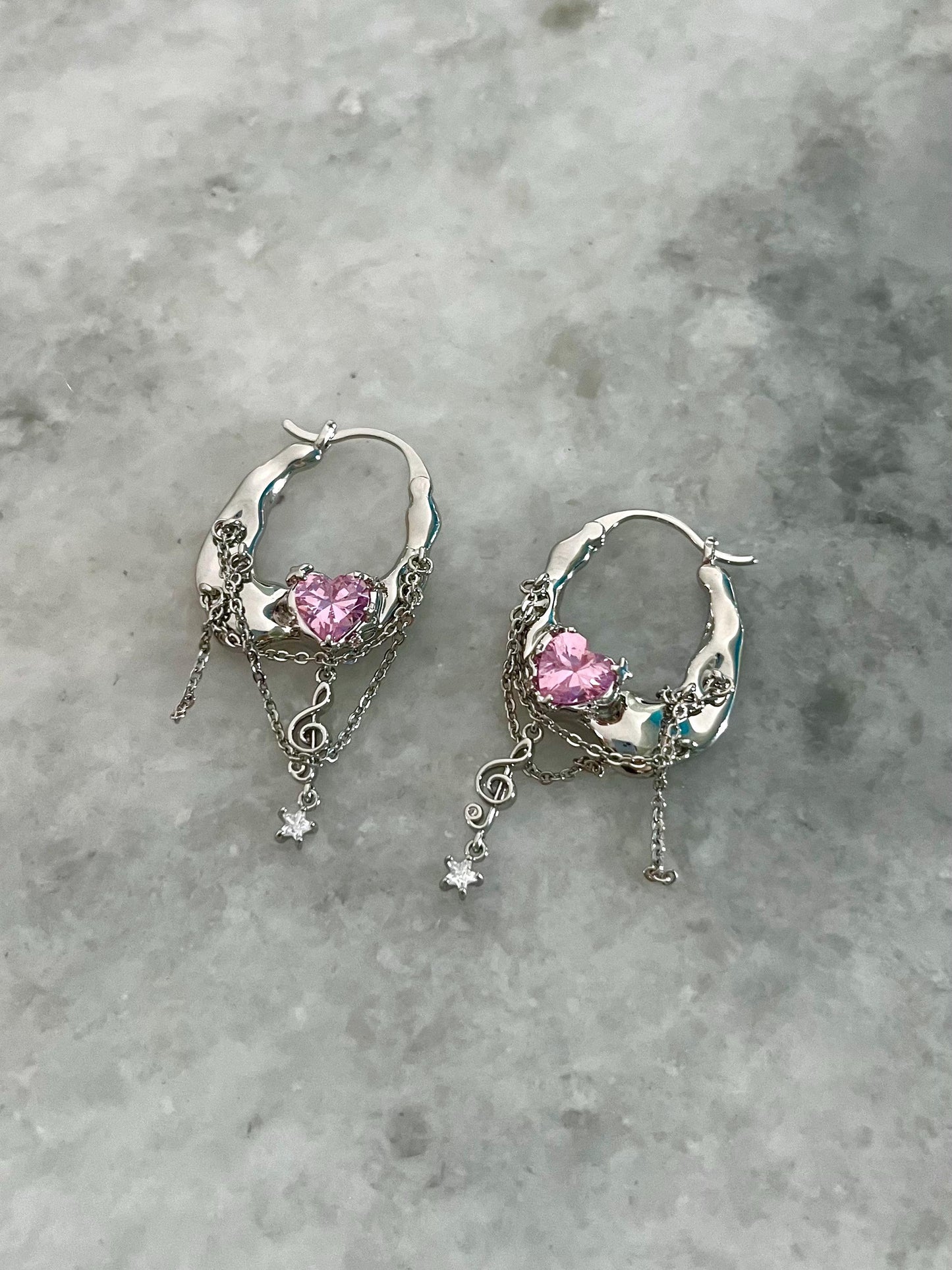 Y2K Grunge Earrings Shoujo Music Note Nana Punk Earrings Goth Hoop Earrings Gyaru Gal Cyber Himekaji Aesthetic Gift for Her Heisei Retro