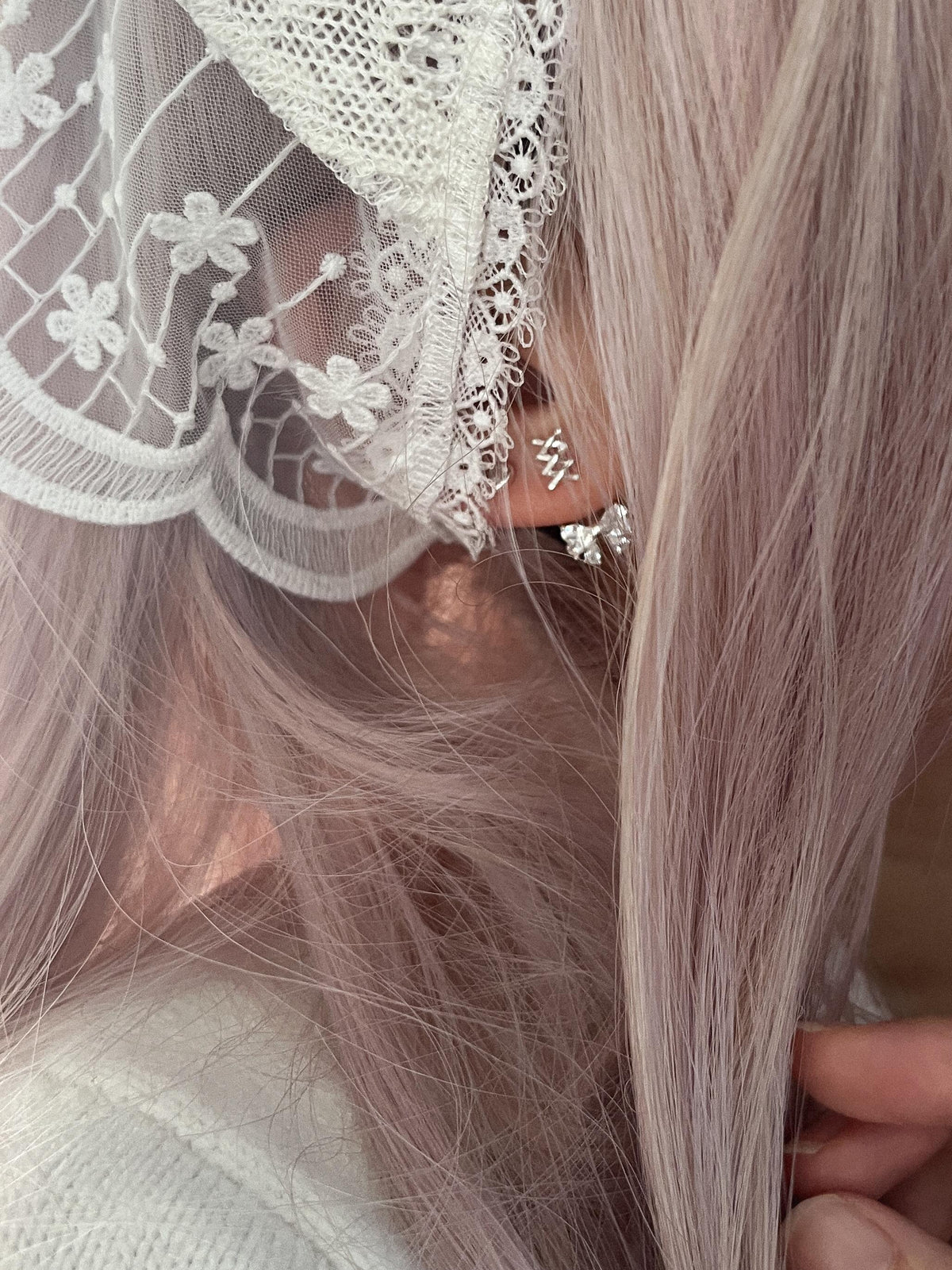 Y2K Shoujo Bow Earrings Coquette Earrings Lace Up Romantic Ribbon Jewelry Wedding Bridesmaid Studs Fairy French Jewelry Princess Indie