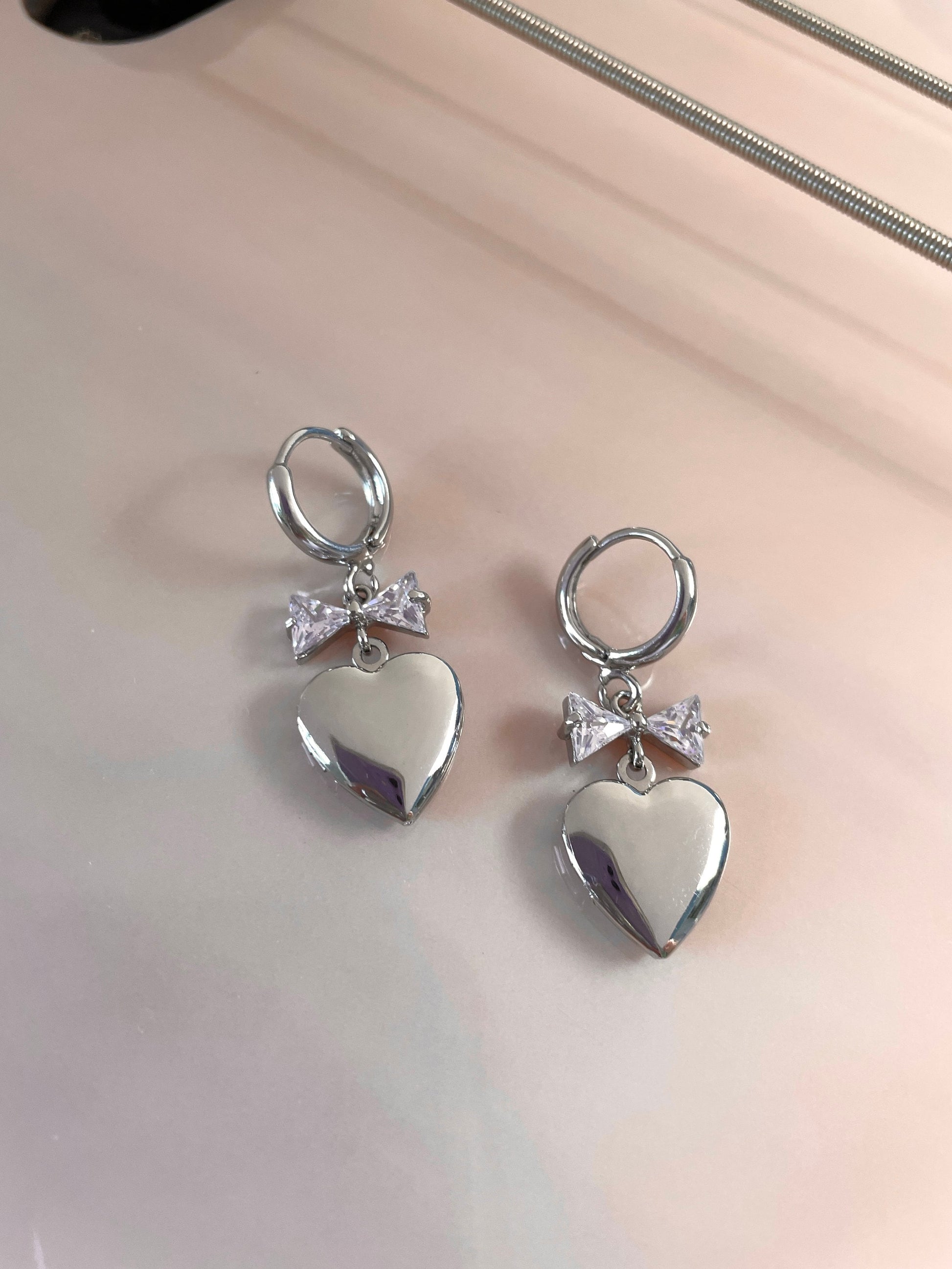 Coquette Heart Locket Bow Earrings Y2k Angelic Ballet Core Jewelry Indie Aesthetic Bow Heart Romantic Valentine's Day Gift Trendy Earrings