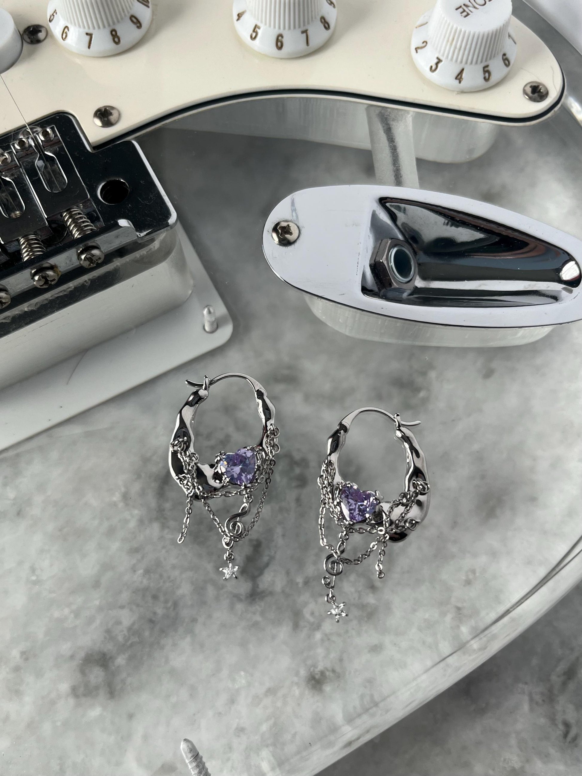 Y2K Grunge Earrings Shoujo Music Note Nana Punk Earrings Goth Hoop Earrings Gyaru Gal Cyber Himekaji Aesthetic Gift for Her Heisei Retro