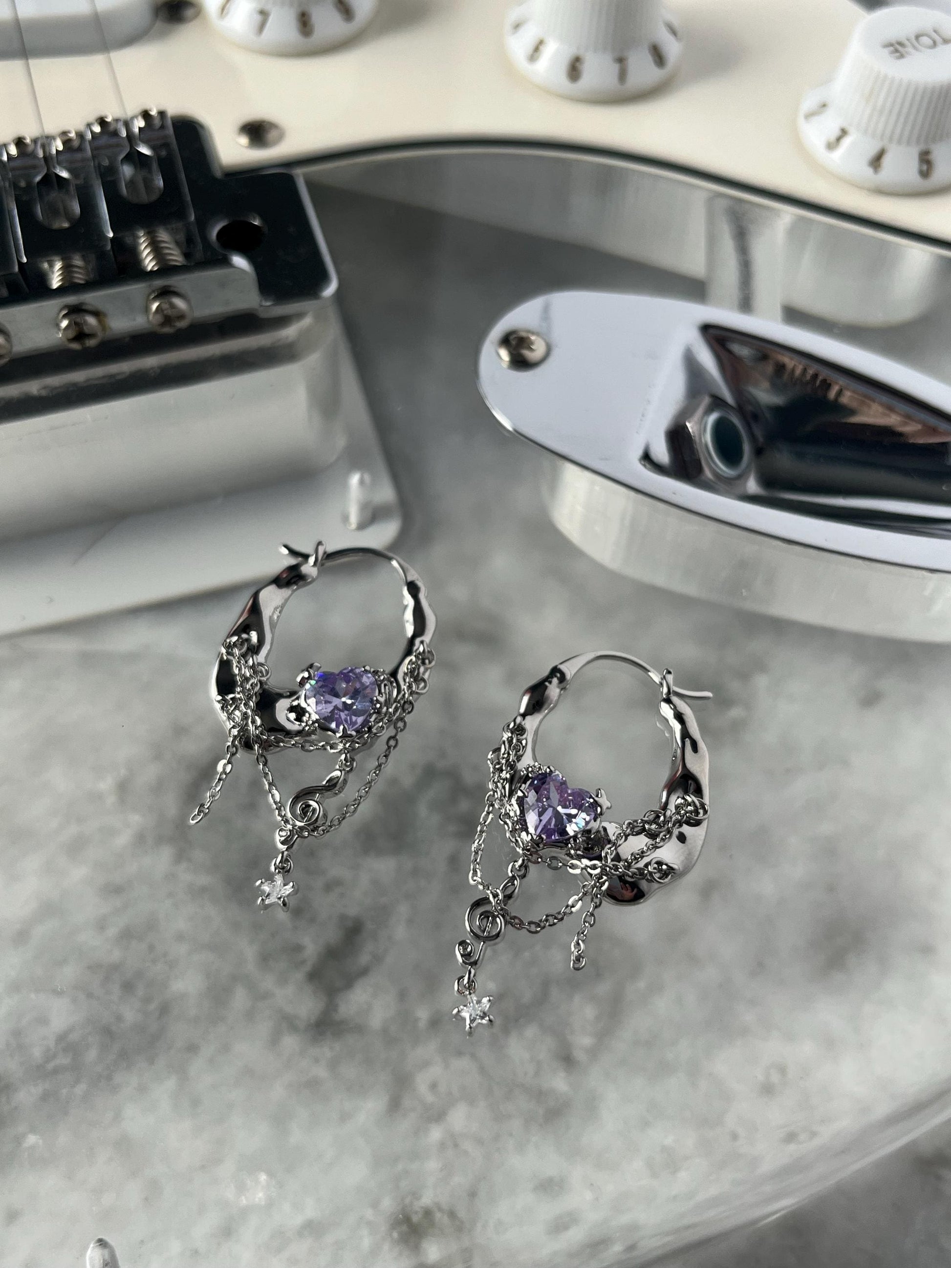 Y2K Grunge Earrings Shoujo Music Note Nana Punk Earrings Goth Hoop Earrings Gyaru Gal Cyber Himekaji Aesthetic Gift for Her Heisei Retro