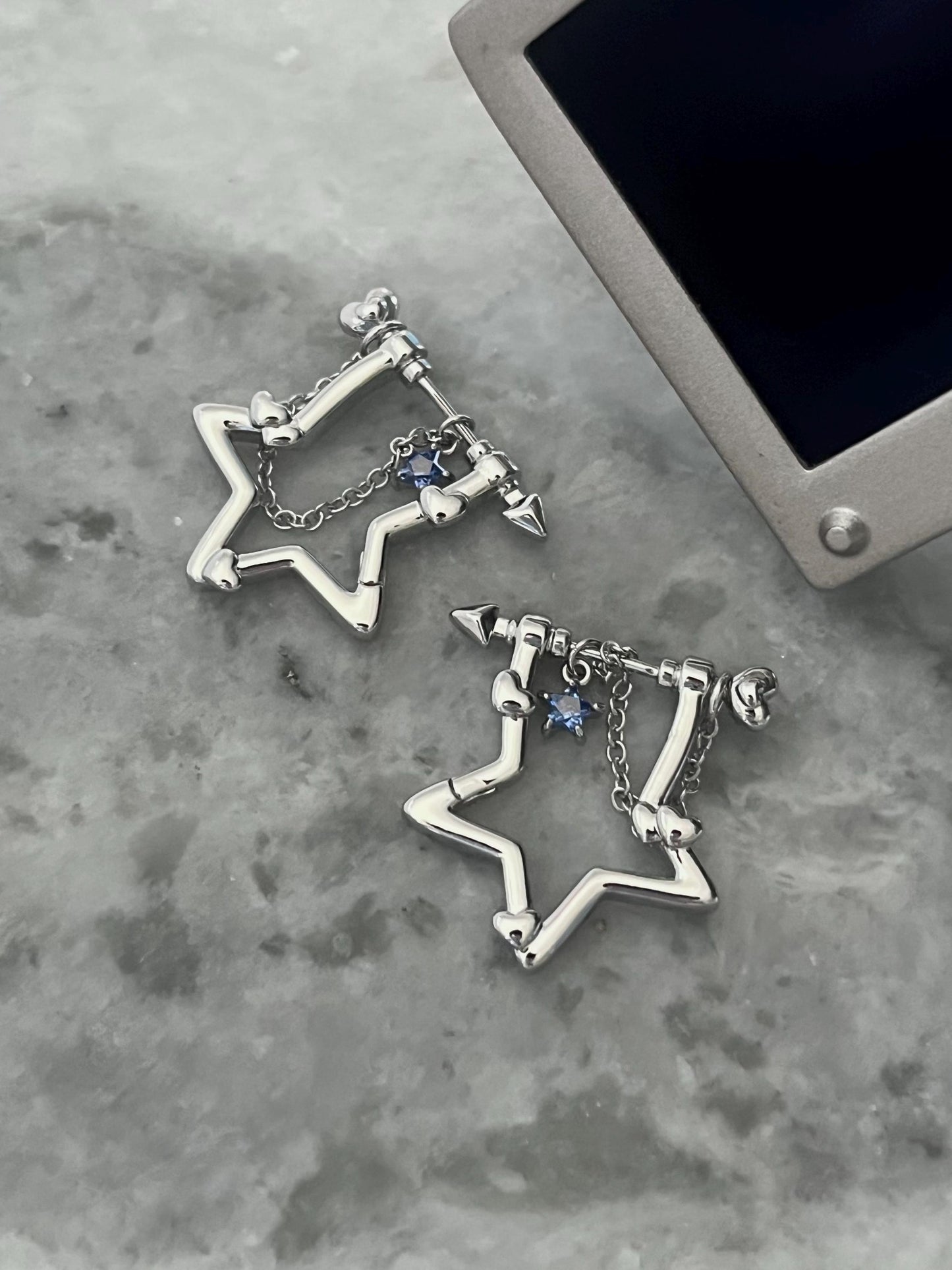 Y2K Grunge Earring Star Arrow Nana Punk Earrings Goth Hoop Earrings Grunge Statement Cyber Goth Cupids Bow Aesthetic Gift for Her Holiday